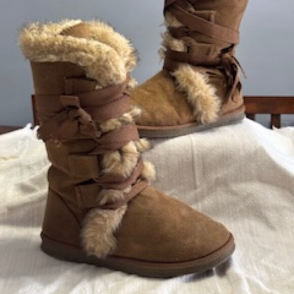 JustFab Shoes - Women's Furry Boots